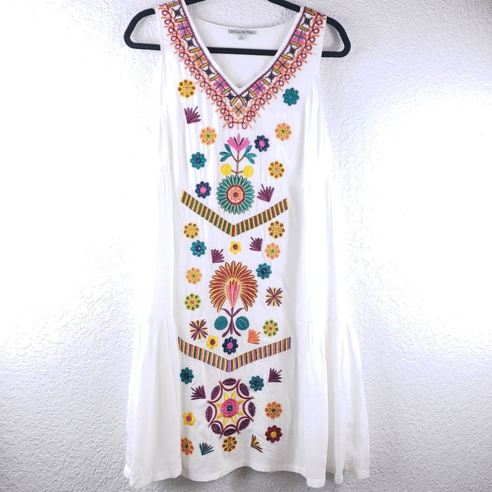 SEEN AND BE SEEN Floral Embroidered Dress Sz S